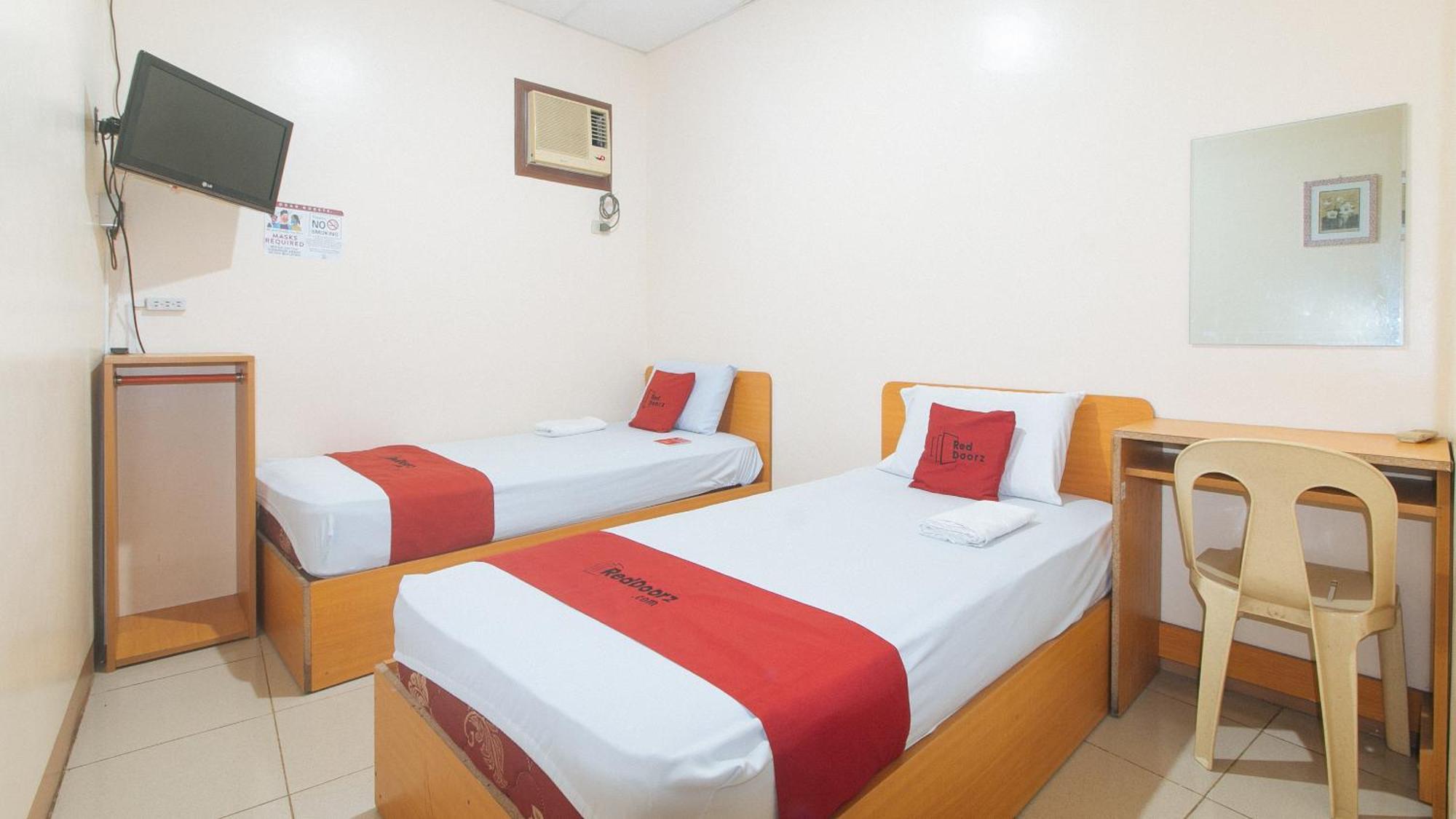 Reddoorz @ Asiana Pension Inn Mandaue-stad Buitenkant foto